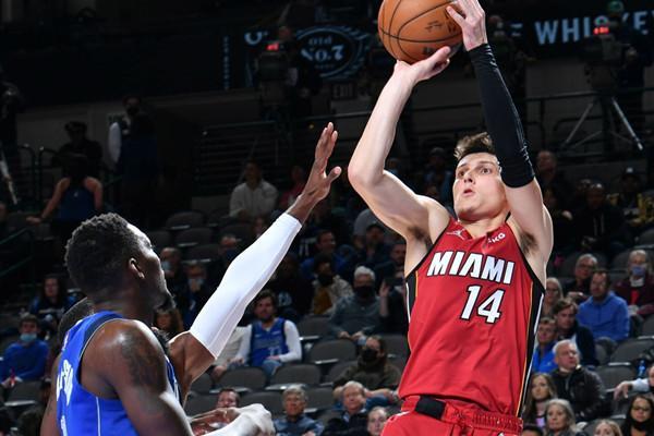 里弗斯面对 里弗斯面对