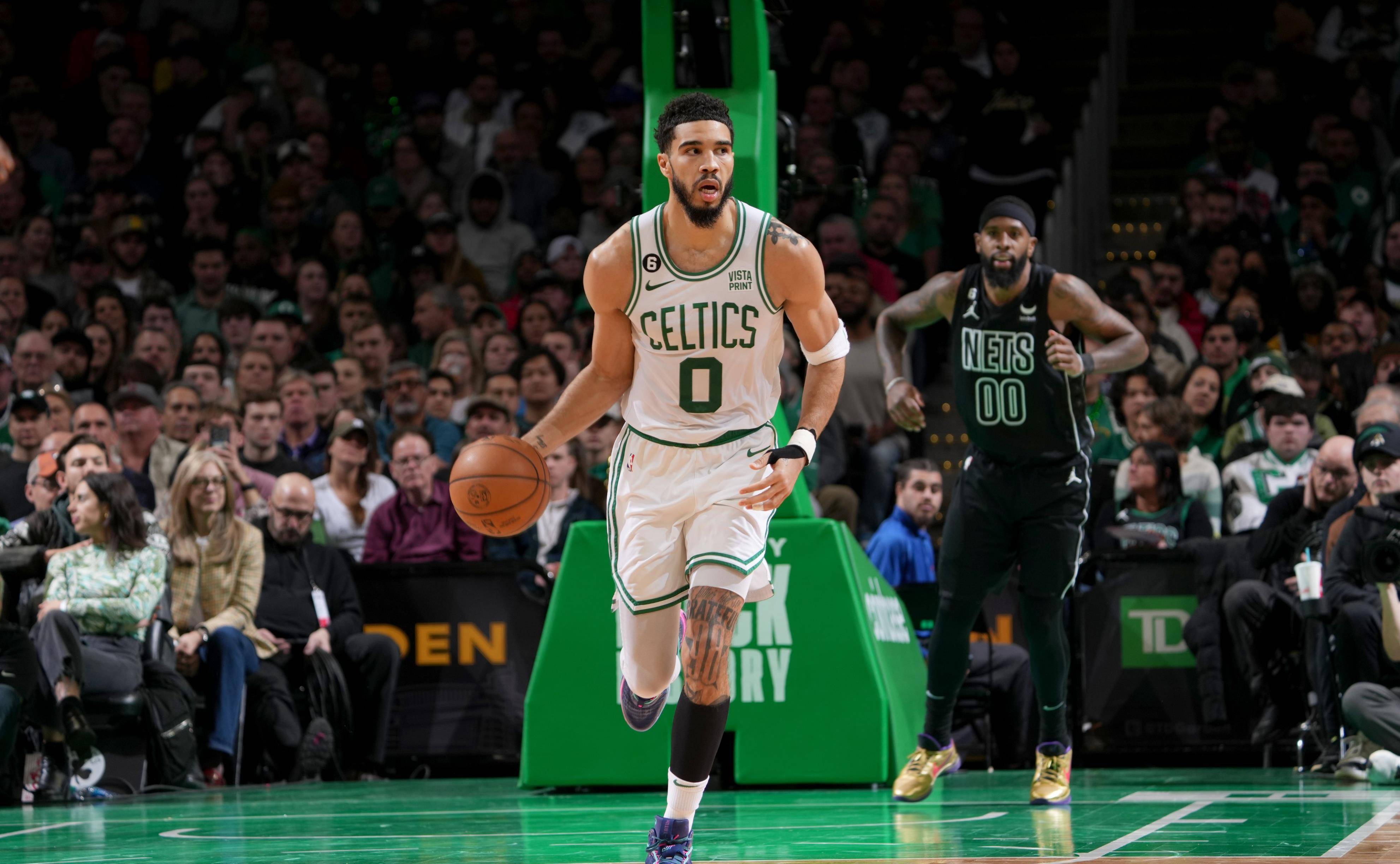 是国足二落 是国足二落